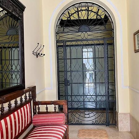 Apartamento Suite Alameda De Hercules Sevilla Exterior foto